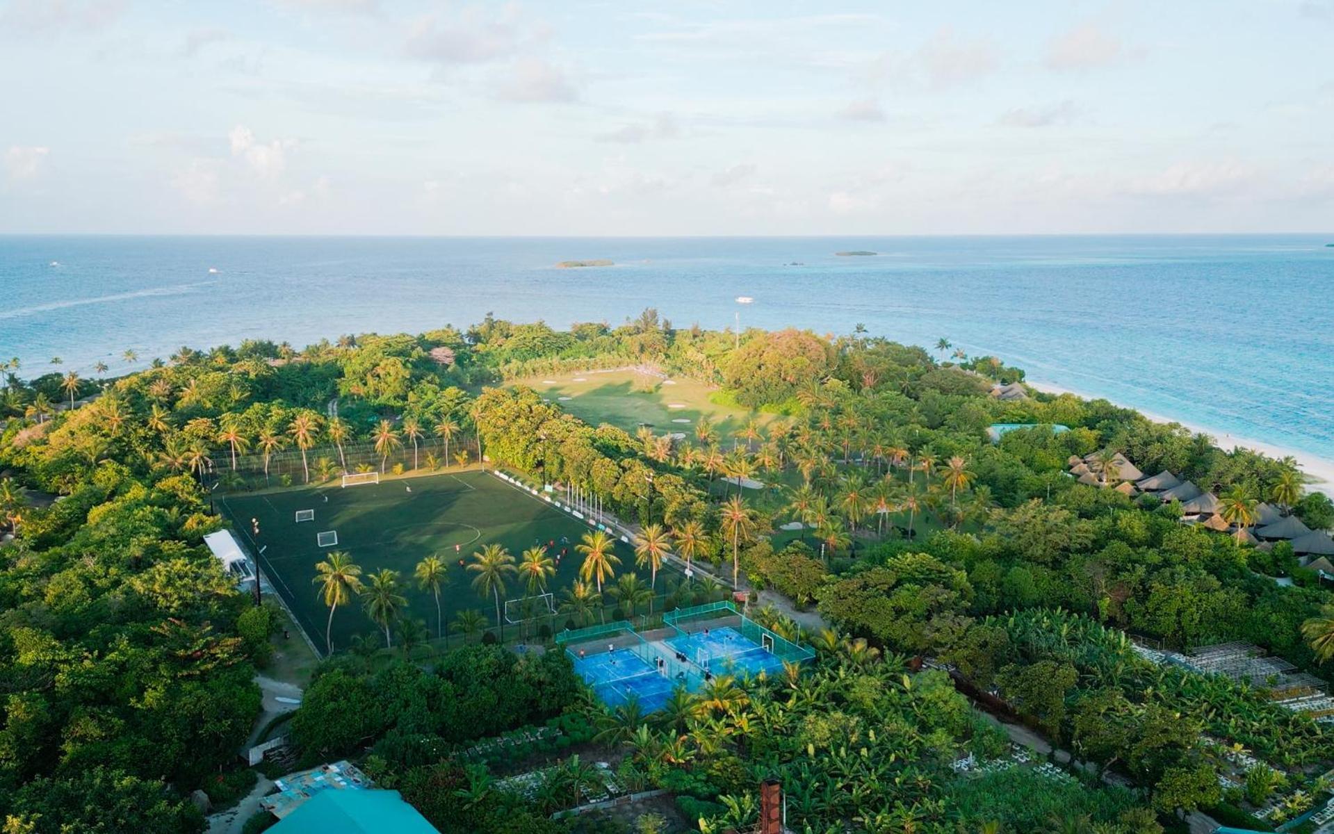 Kuredu Island Resort & Spa Exterior photo
